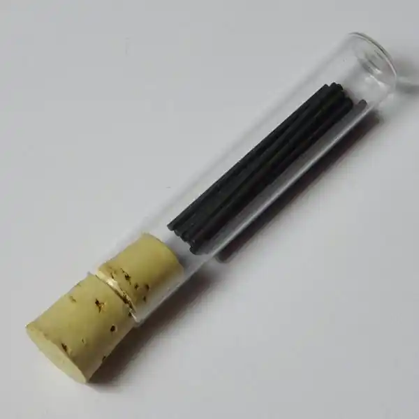 Graphitminen Durchmesser 1,18 mm HB12er Pack im Glasröhrchen Bestseller